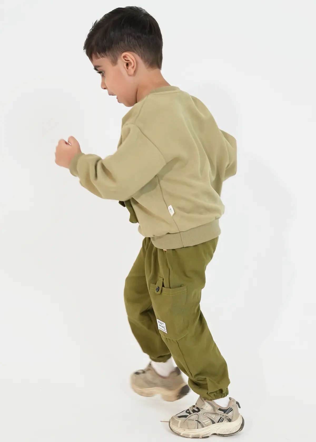 strong vibes cargo set olive 2